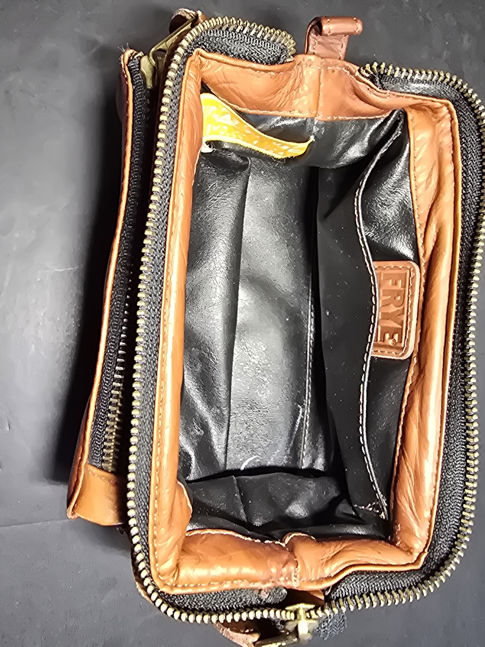 Frye Clutch Mens Small Brown Leather Zip Travel Toiletry Dopp Kit Bag Pouch - Picture 7 of 15